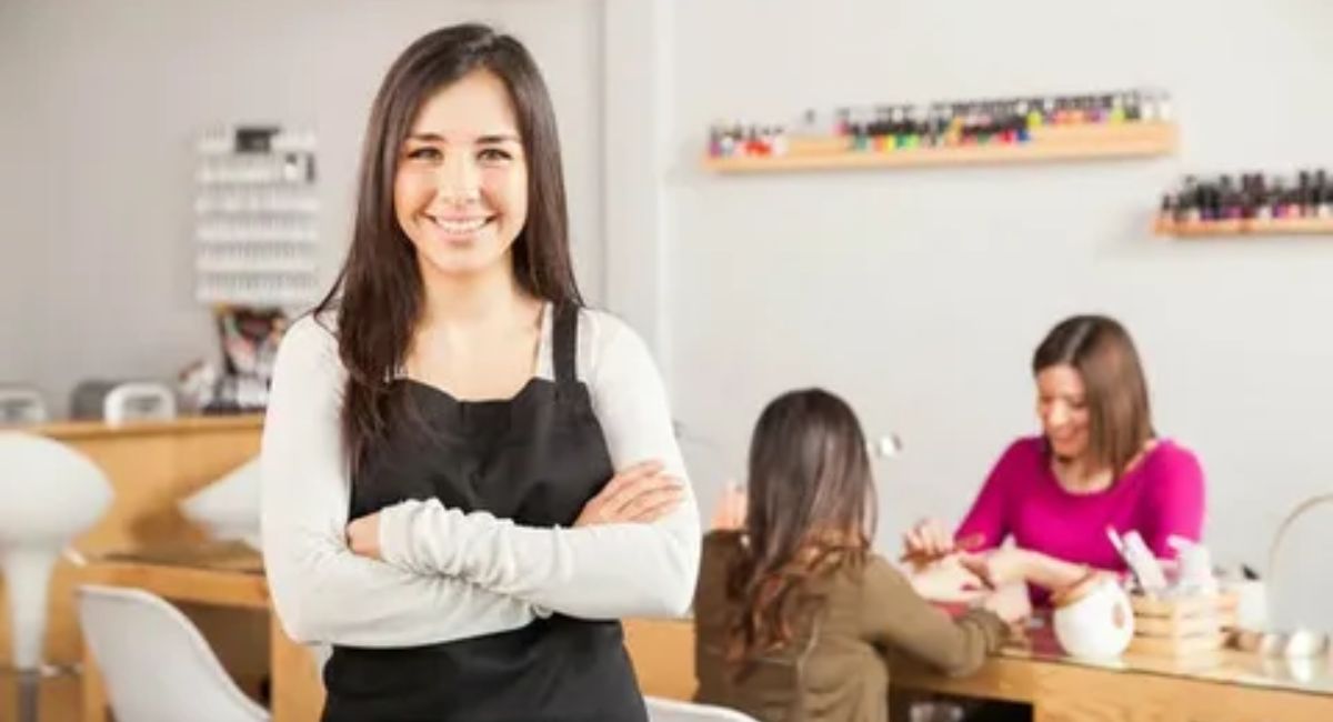 Do You Tip the Owner of a Beauty Salon? Expert Tips and Guideline